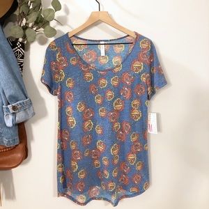 🆕⫸NWT LuLaRoe Classic T- Rose Pattern